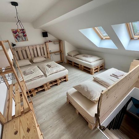 Sport & Sunny Cosy Alpine Retreat Appartement Kranjska Gora Buitenkant foto