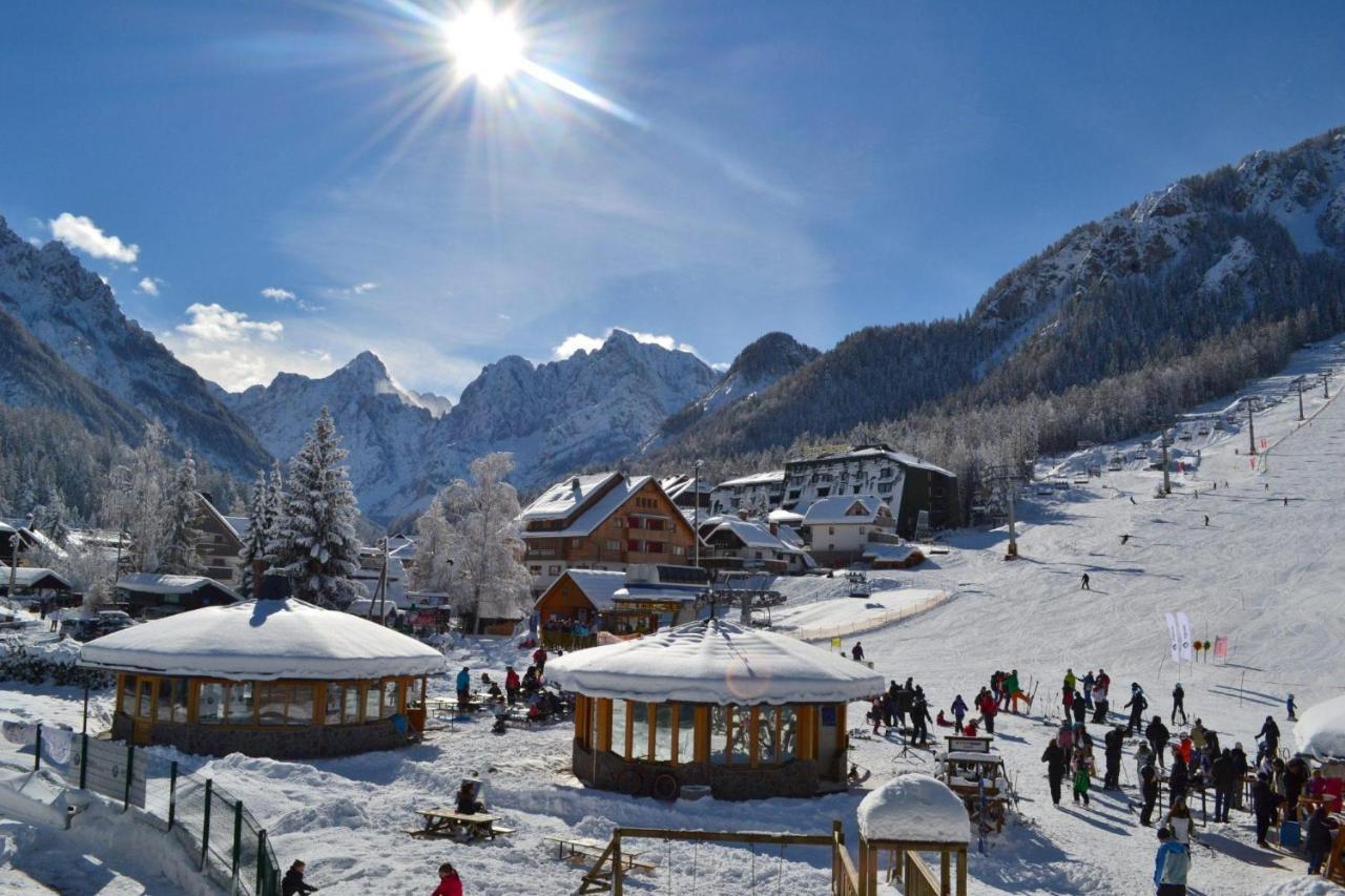 Sport & Sunny Cosy Alpine Retreat Appartement Kranjska Gora Buitenkant foto